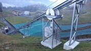 Nordic Arena Kandersteg Standseilbahn - das spezielle Spanngewicht das Trassee und der Wagen in der Talstation - standseilbahnen.ch