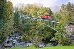 Reichenbachfall Standseilbahn Reichenbachfallbahn - Wagen 2 auf der historischen Brücke