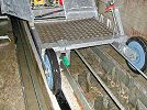 Transitgas Standseilbahn 4 Oberwald aktuelle Standseilbahn Wagen seit 2003 gummibereifte Räder auf der Betonfahrbahn Foto Archiv standseilbahnen.ch