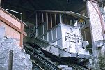 Seltenes Farbfoto der alten Standseilbahn Gütschbahn vor dem Umbau 1975 - Foto Archiv standseilbahnen.ch Seltenes Farbfoto der alten Standseilbahn Gütschbahn vor dem Umbau 1975 - Foto Archiv standseilbahnen.ch