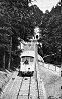 Sonnenbergbahn Kriens Wagen im untersten Teil zwischen Talstation und Tunnel - Foto Archiv standseilbahnen.ch