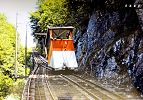 Fürigenbahn Standseilbahn Hotel Fürigen - Standseilbahn unterwegs in der Ausweiche