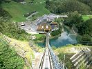 Stoosbahn neue Standseilbahn Stoos - Aussicht im Steilhang auf die Talstation