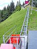 Auf Turren bei Lungern war zwischen der Luftseilbahn und dem ehemaligen Sessellift ein Material-Schrägaufzug in Betrieb - Foto Archiv standseilbahnen.ch