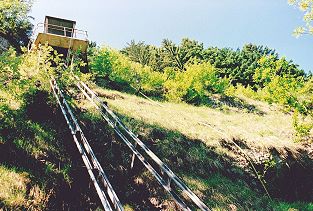 Artilleriewerk Barbara bei Goldau - Schrägaufzug für Material - Foto Archiv standseilbahnen.ch